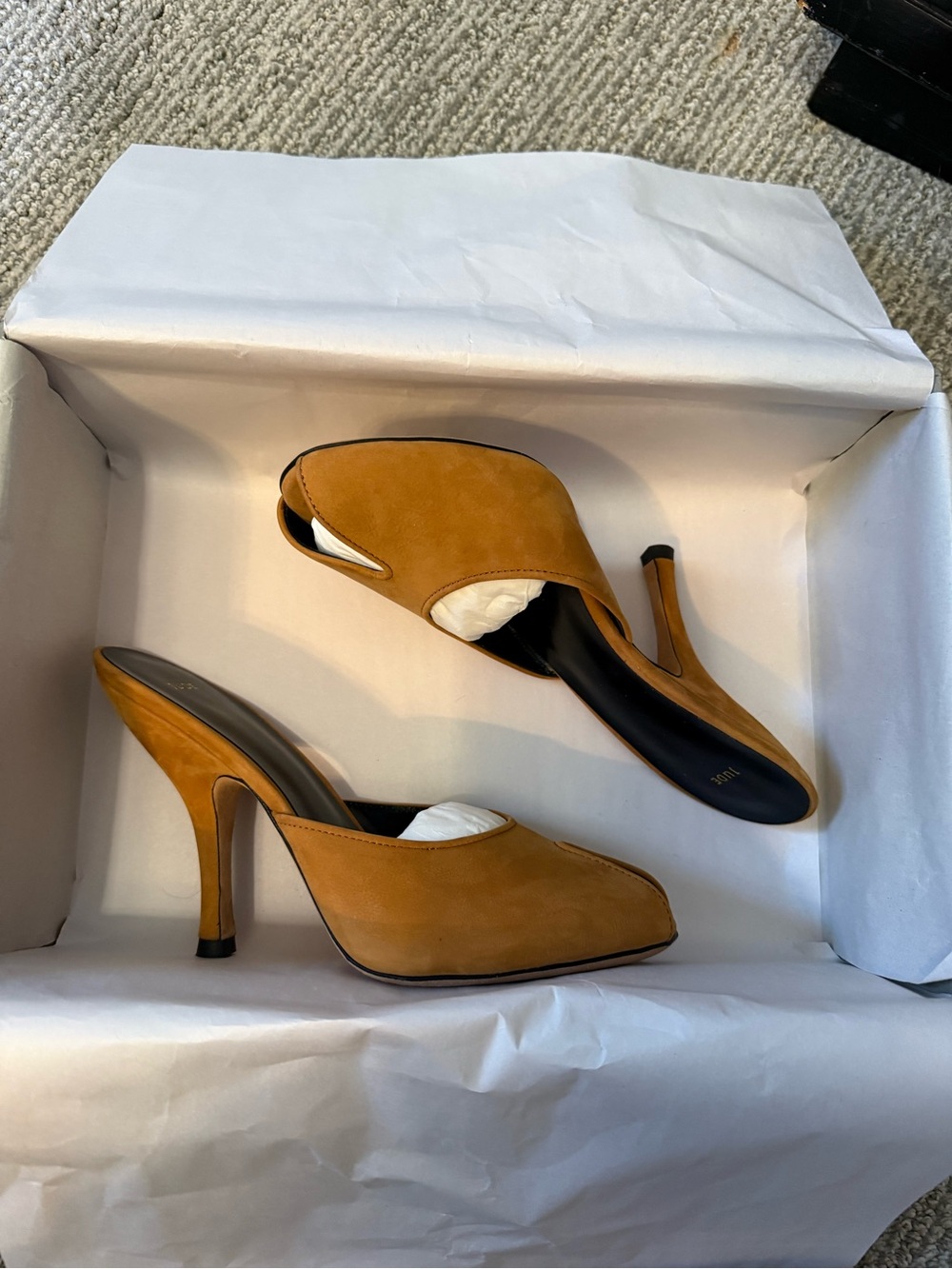 JUDE date suede mules - Picture 2 of 11